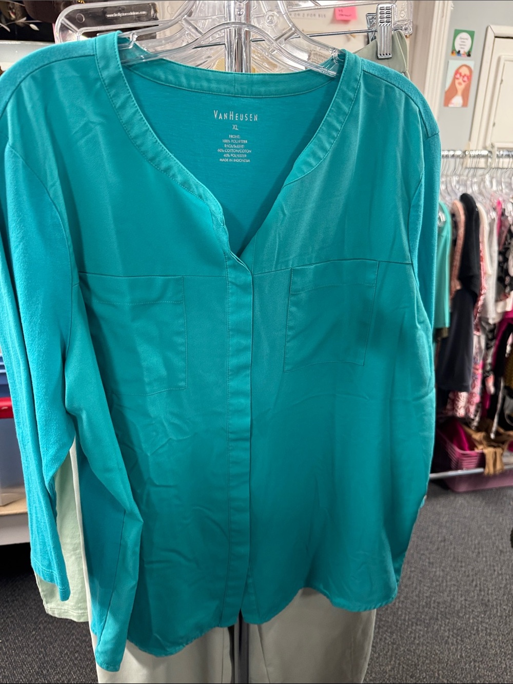 Van Heusen top xl // 091314